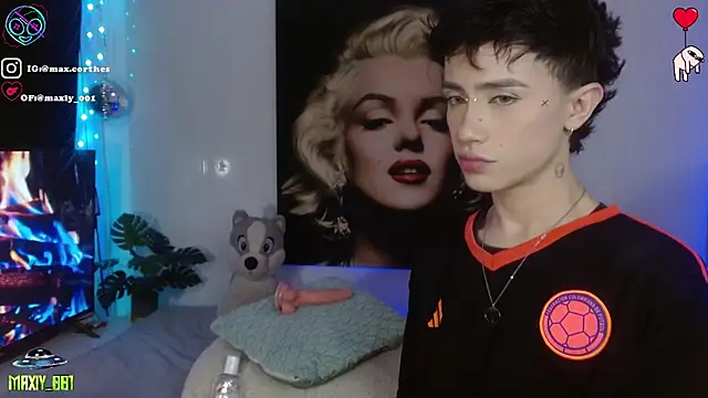 maxiy 001 online show from 22, 2, 2026