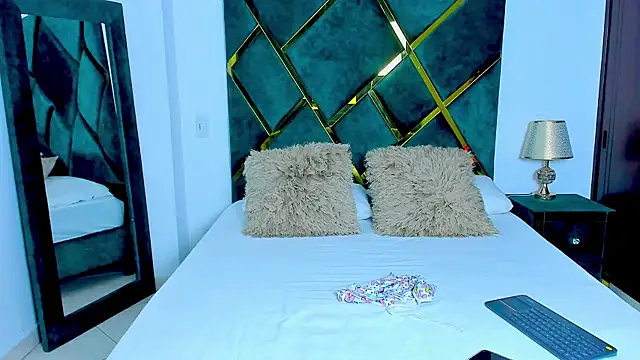 Criss Ariana online show from 20, 1, 2025