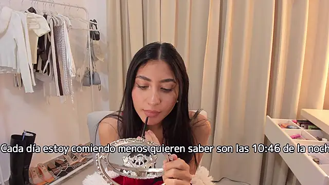 Snapshot of Sweetnaughtygirl_ chatting on 28, 12, 2024 Sweetnaughtygirl online show from 28, 12, 2024