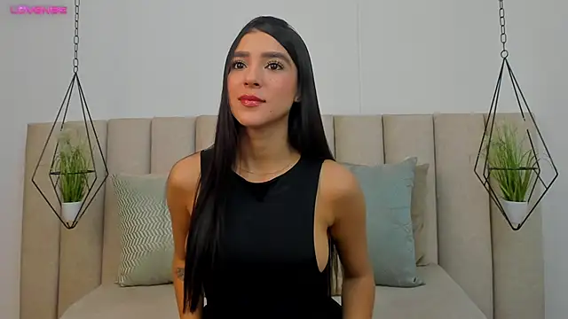 Olivia Collins1 online show from 18, 12, 2024