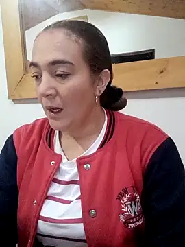 skayhot  online show from 25, 2, 2026