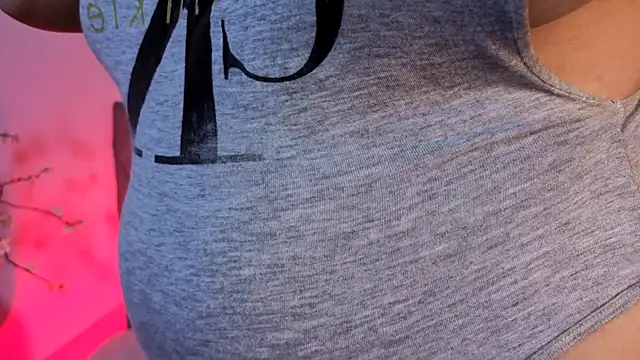 miaablack online show from 6, 11, 2025