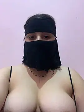 Snapshot of Miss-Soka chatting on 12, 12, 2024 Miss-Soka online show from 12, 12, 2024