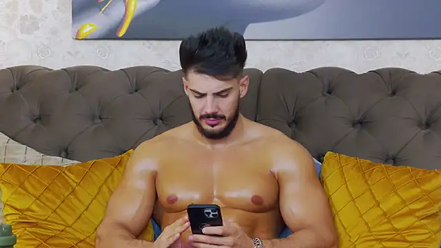 Snapshot of DustinKeent chatting on 2, 12, 2024 DustinKeent online show from 2, 12, 2024