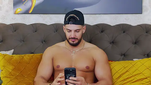 Snapshot of DustinKeent chatting on 3, 2, 2025 DustinKeent online show from 3, 2, 2025