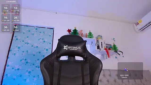 Snapshot of miss_valery2 chatting on 14, 3, 2025 miss valery2 online show from 14, 3, 2025