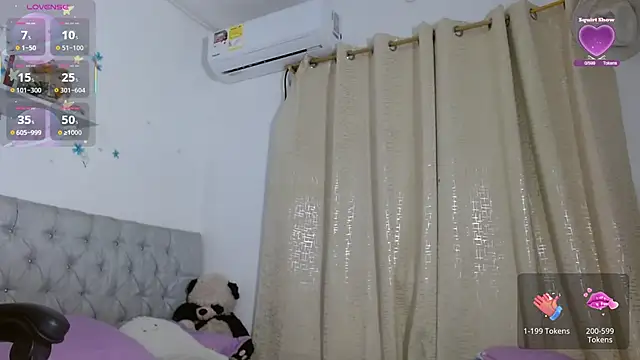 Snapshot of miss_valery2 chatting on 2, 12, 2025 miss valery2 online show from 2, 12, 2025