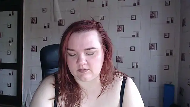 Snapshot of TasyaBigTTs chatting on 18, 3, 2026 TasyaBigTTs online show from 18, 3, 2026