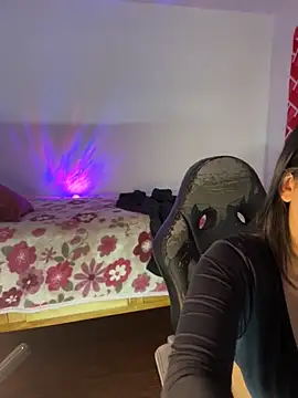 emiily15   online show from 26, 9, 2025