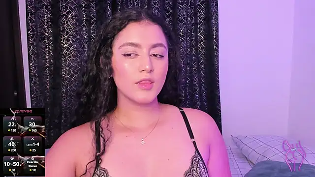 Snapshot of Adhara-zanne chatting on 5, 3, 2025 Adhara-zanne online show from 5, 3, 2025