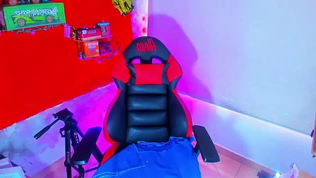 LilOwen  online show from 24, 10, 2025