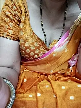 Snapshot of sunitha-3 chatting on 25, 2, 2025 sunitha-3 online show from 25, 2, 2025