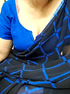 Snapshot of sunitha-3 chatting on 4, 3, 2025 sunitha-3 online show from 4, 3, 2025