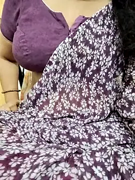 Snapshot of sunitha-3 chatting on 5, 3, 2025 sunitha-3 online show from 5, 3, 2025
