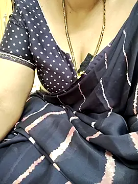 Snapshot of sunitha-3 chatting on 7, 3, 2025 sunitha-3 online show from 7, 3, 2025