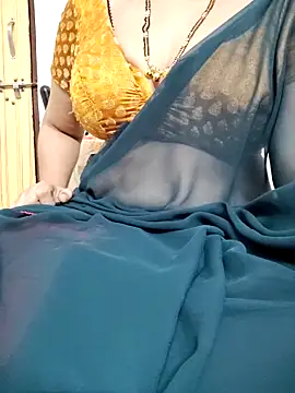 Snapshot of sunitha-3 chatting on 11, 3, 2025 sunitha-3 online show from 11, 3, 2025