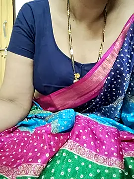 Snapshot of sunitha-3 chatting on 18, 3, 2025 sunitha-3 online show from 18, 3, 2025