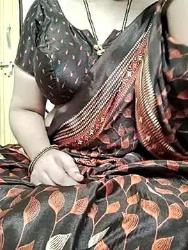 Snapshot of sunitha-3 chatting on 18, 3, 2025 sunitha-3 online show from 18, 3, 2025
