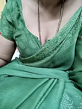 Snapshot of sunitha-3 chatting on 19, 3, 2025 sunitha-3 online show from 19, 3, 2025