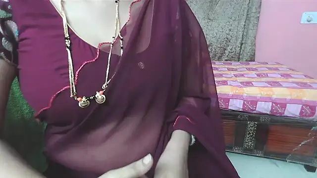 Snapshot of sunitha-3 chatting on 22, 9, 2025 sunitha-3 online show from 22, 9, 2025