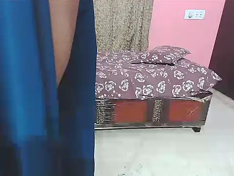 Snapshot of sunitha-3 chatting on 26, 10, 2025 sunitha-3 online show from 26, 10, 2025