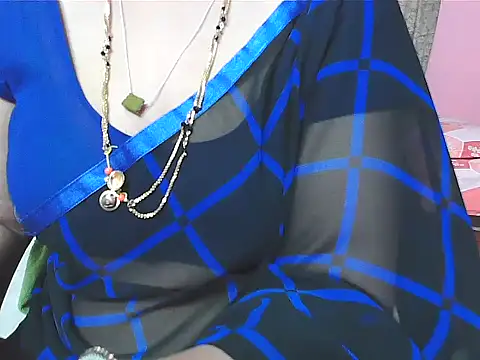 Snapshot of sunitha-3 chatting on 28, 10, 2025 sunitha-3 online show from 28, 10, 2025