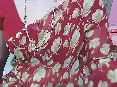 Snapshot of sunitha-3 chatting on 29, 10, 2025 sunitha-3 online show from 29, 10, 2025