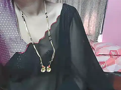 Snapshot of sunitha-3 chatting on 7, 11, 2025 sunitha-3 online show from 7, 11, 2025