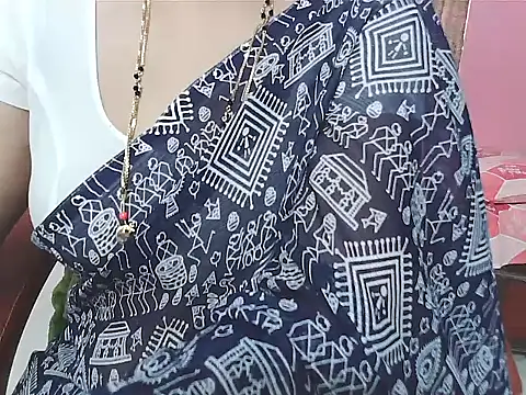 Snapshot of sunitha-3 chatting on 9, 11, 2025 sunitha-3 online show from 9, 11, 2025