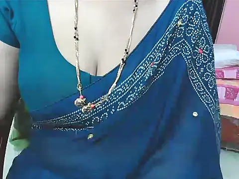 Snapshot of sunitha-3 chatting on 3, 12, 2025 sunitha-3 online show from 3, 12, 2025