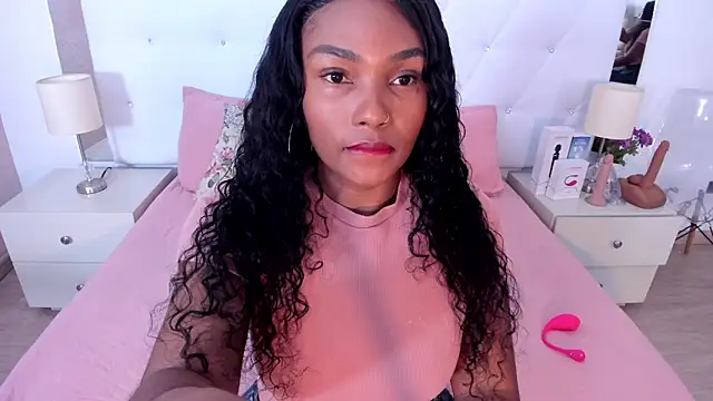 Snapshot of Isla_Scott chatting on 8, 10, 2025 Isla Scott online show from 8, 10, 2025