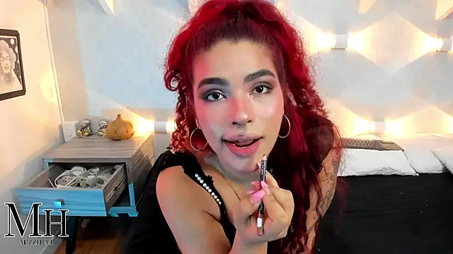 Snapshot of MizzHell chatting on 8, 1, 2026 MizzHell online show from 8, 1, 2026