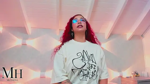 Snapshot of MizzHell chatting on 21, 2, 2026 MizzHell online show from 21, 2, 2026