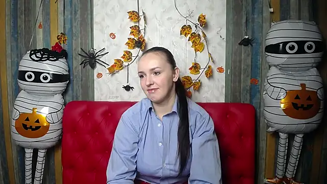 Snapshot of IsabelBlackberry chatting on 8, 11, 2025 IsabelBlackberry online show from 8, 11, 2025