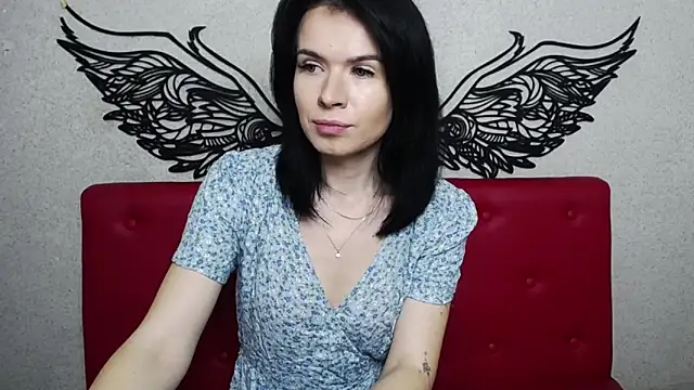 JasmineKouch online show from 31, 1, 2025