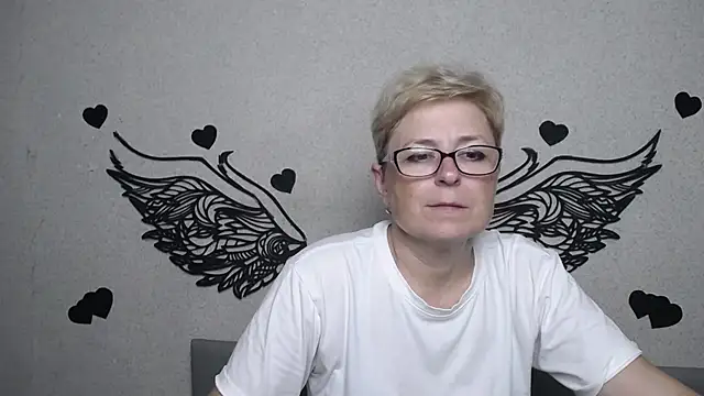 EmiliaGree online show from 5, 7, 2026