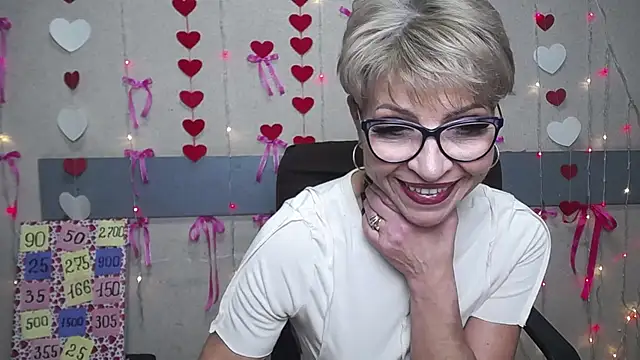 Snapshot of EllaBonito chatting on 21, 2, 2025 EllaBonito online show from 21, 2, 2025