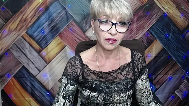 Snapshot of EllaBonito chatting on 28, 9, 2025 EllaBonito online show from 28, 9, 2025