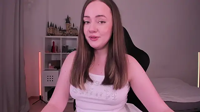 Snapshot of WalkingGirl chatting on 27, 2, 2025 WalkingGirl online show from 27, 2, 2025