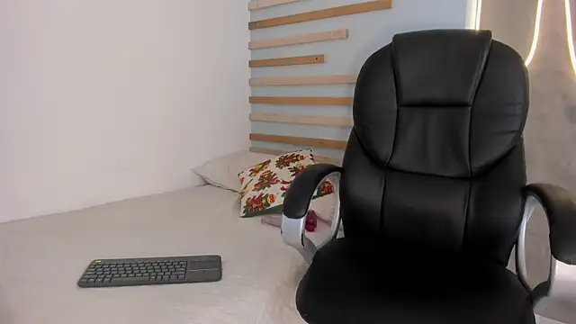 Snapshot of Sofia__rivera chatting on 16, 12, 2024 Sofia  rivera online show from 16, 12, 2024