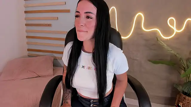 Snapshot of Sofia__rivera chatting on 19, 12, 2024 Sofia  rivera online show from 19, 12, 2024