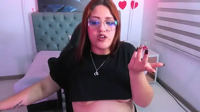 Camiila Osorio online show from 25, 2, 2025