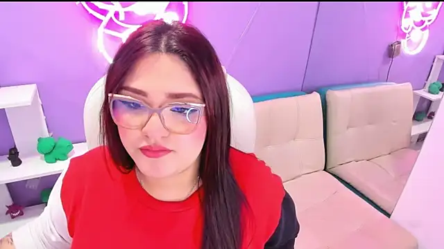 Camiila Osorio online show from 16, 9, 2025