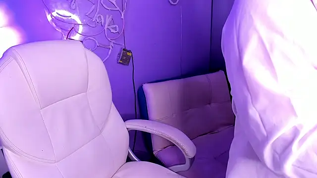 Camiila Osorio online show from 22, 12, 2025