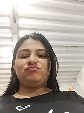 Snapshot of Linda_Lars chatting on 1, 1, 2025 Linda Lars online show from 1, 1, 2025