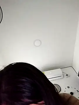 Snapshot of Linda_Lars chatting on 5, 1, 2025 Linda Lars online show from 5, 1, 2025