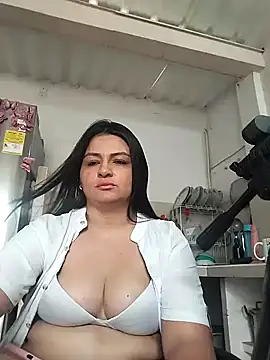 Snapshot of Linda_Lars chatting on 4, 2, 2025 Linda Lars online show from 4, 2, 2025