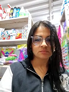 Snapshot of Linda_Lars chatting on 4, 12, 2025 Linda Lars online show from 4, 12, 2025