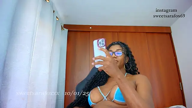 sweetsarasofia online show from 10, 1, 2025