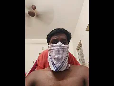 Snapshot of boy_BeardGallery chatting on 14, 10, 2025 boy BeardGallery online show from 14, 10, 2025